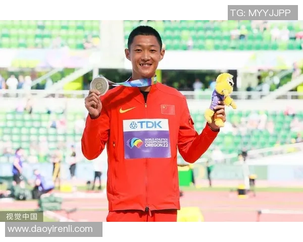 专访陈军揭秘足球成功背后的秘密与策略分享